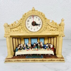 Vintage Style Last Supper Desk Clock